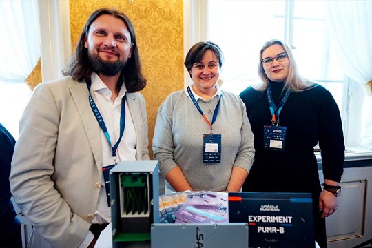 Univerzita Palackého vyšle do vesmíru bioreaktor pro výzkum ječmene