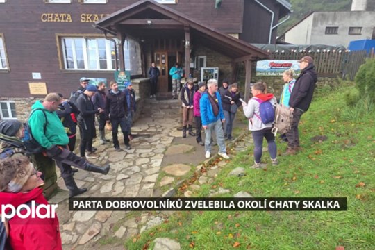 Dobrovolníci z projektu Stezky z lásky pomáhali na beskydské Skalce