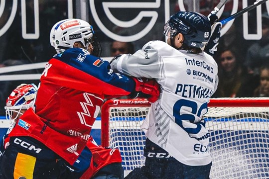 Doma se trápí, na ledě soupeře je postrachem. Indiáni vyloupili Pardubice