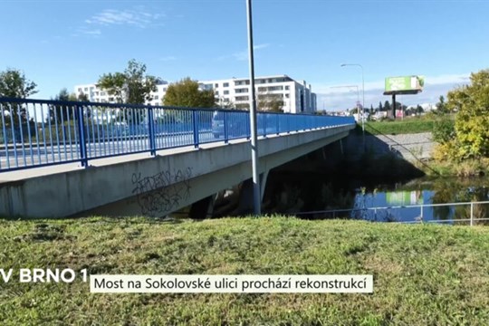 Most přes řeku Svratku na Sokolovské ulici prochází rekonstrukcí