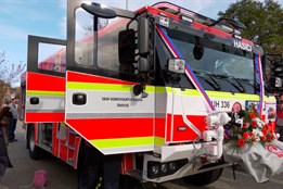 Do Traplic dorazila hasičská stříkačka Tatra Force CAS za osm a půl milionu korun