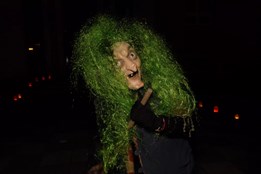 Letošní Halloweenská stezka vedla chodbami a zákoutími školy