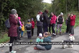 Žáci, rodiče a učitelé vyrazili na společný výlet do Beskyd