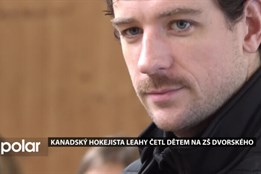 Hokejová hvězda četla dětem knihu v angličtině