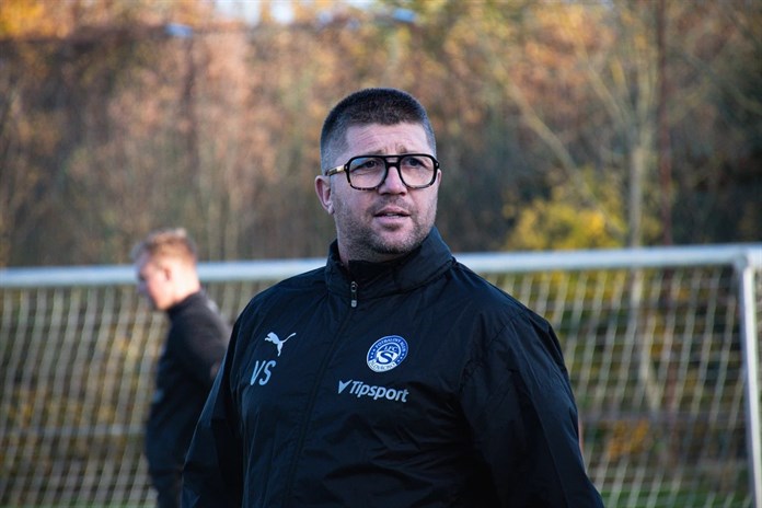 Věřím, že hráči ukážou charakter, říká dočasný trenér Slovácka Veliče Šumulikoski