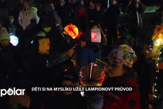 Děti si na Myslíku užily lampionový průvod a strašidelnou stezku