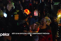 Děti si na Myslíku užily lampionový průvod a strašidelnou stezku
