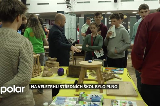 Na karvinském veletrhu středních škol bylo plno, žáci si přišli zvolit svou budoucnost