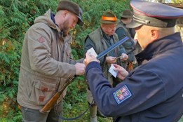 Policisté začaly s kontrolami mysliveckých lovů
