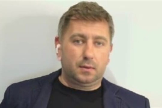 Policie hledá muže podezřelého z IT kriminality. Nabízel podvodné investice