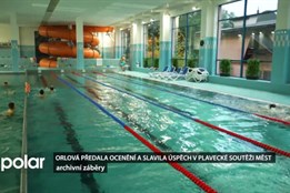 Orlová předala ocenění  a slavila úspěch v plavecké soutěži měst