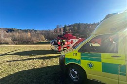 Dva pády z výšky během 24 hodin. Pro vážně zraněného muže letěl do Vsetína vrtulník