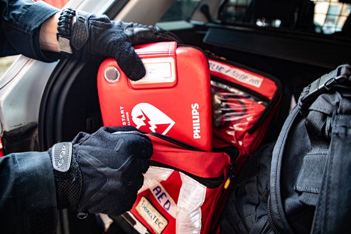 Policisté z Morkovic zachránili ženu v bezvědomí