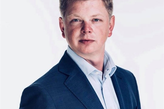 Vyslovení nedůvěry vládě je test! Ať se všichni ukáží, na čí straně jsou, říká plzeňský poslanec