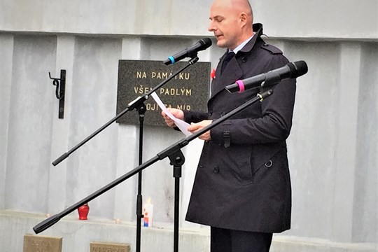 Bernard novým lídrem demokratických sil, v kroužcích předstihl i Martina Baxu