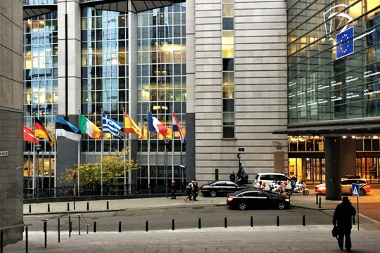 Evropská unie zajistila dosud pro své státy 2,3 miliard vakcinačních dávek