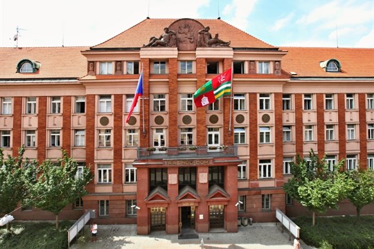 Stále není jasno. ODS, STAN a Piráti zatím přerušili jednání o vládě v Plzeňském kraji