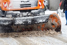 V noci a ráno pozor na náledí! Sněžit má i v nižších polohách