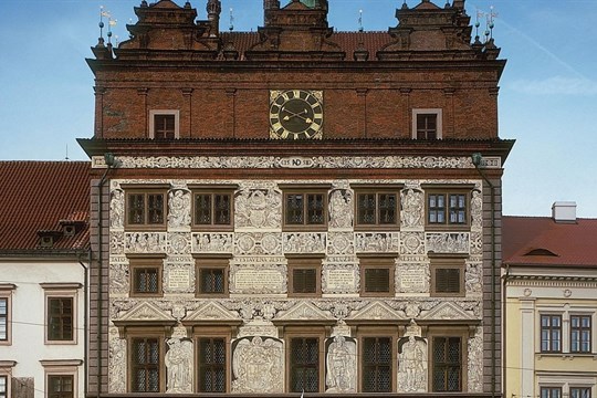 Bouřlivá diskuze na zastupitelstvu. Mohly za to bývalé kasárny