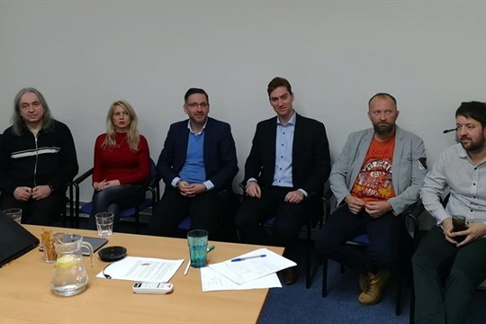 Piráti si volí lídra do krajských voleb