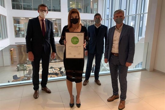 Poslankyně Barbora Kořanová obdržela za projekt bankovní identity ocenění Zákon roku 2020