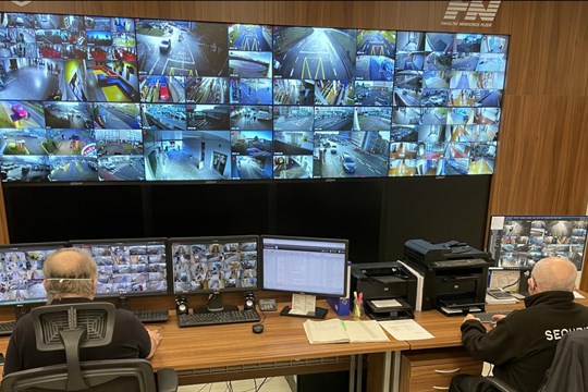 Na bezpečnost ve fakultní nemocnici dohlíží stovky kamer. Odhalí nebezpečí, najdou i ztracené dítě