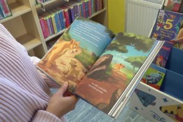 Olomoucká knihovna rozvíjí čtenářství už od narození. Pomáhá program S knížkou do života