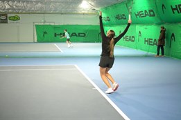 Tenisový kemp ve Starém Městě nabídl domácím srovnání s mezinárodní konkurencí