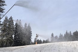 Šumavský Špičák zahájil technické zasněžování. Poprvé od roku 2018 už v půli listopadu