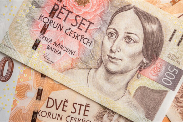 Žena si z návštěvy odnesla prsten a několik tisíc korun