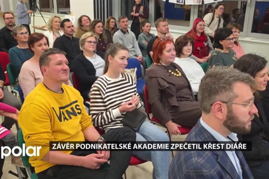 Závěr podnikatelské akademie zpečetil tradiční křest diáře
