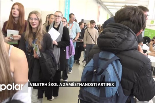 Veletrh škol a zaměstnanosti Artifex přilákal stovky návštěvníků do prostor bruntálské SPŠ