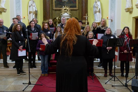 Novoveská schola oslavila 40 let existence