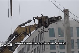 Demolice Bauhausu je v plném proudu. Speciální technika krájí beton jako máslo