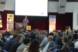 Starostové získali aktuální informace a podělili se o zkušenosti