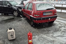 U Zašové se srazila dvě osobní auta. Na místě byl jeden zraněný