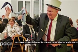 Slezskoostravští senioři se bavili na každoročním plese, postaralo se o to vystoupení kouzelnice i striptýz