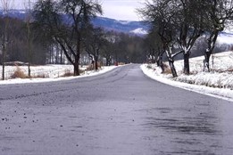 Rejchartice mají po 60 letech novou silnici