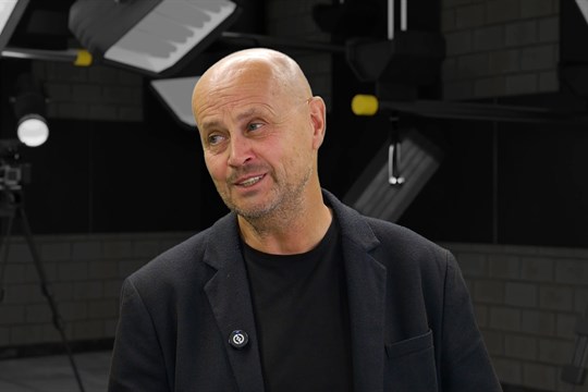 Mylně jsem si myslel, že televize je rádio „v bleděmodrém“, přiznává ředitel TVS Jan Dudek