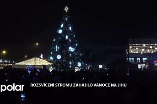 Rozsvícení stromu na náměstí v Ostravě-Hrabůvce zahájilo Vánoce na Jihu