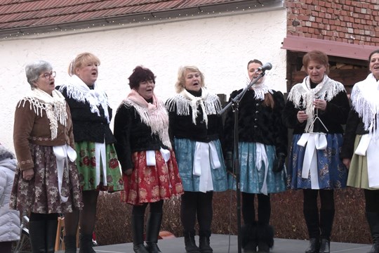 Tradiční Adventní zpívání zahájilo vánoční svátky v Ostrožské Nové Vsi
