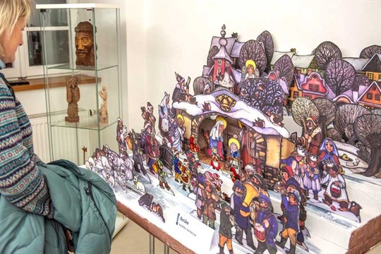 Ve Šternberku zahájili vánoční výstavu betlémů