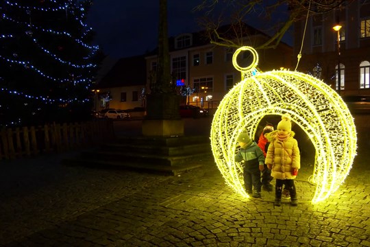 Vánoční centrum Uherského Brodu je nově vyzdobené světelnými prvky 