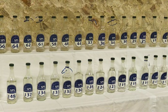 Na superkoštu se ochutnávala stovka nejlepších vzorků slivovice