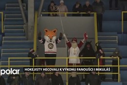 Hokejisty hecovali k výkonu fanoušci i Mikuláš