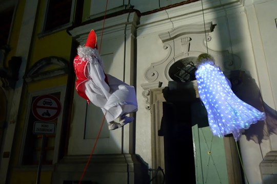 Na Masarykovo náměstí se opět snesl Mikuláš