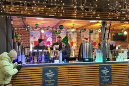 Charitativní punč Olomouckého kraje pomáhá i letos: výtěžek podpoří organizaci Autistům naproti