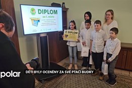 Děti byly na karvinské radnici oceněny za své ptačí budky, budou zdobit nový sad