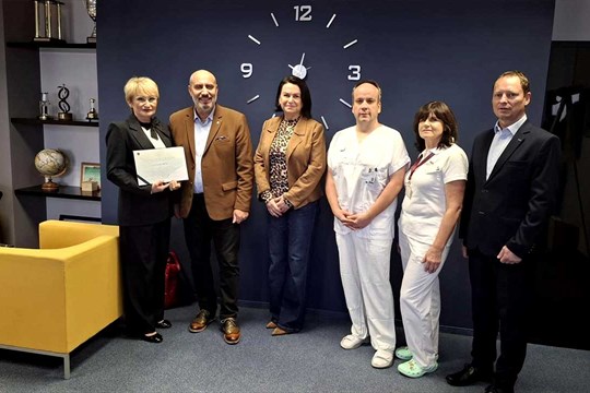 10 000 kroků přineslo nemocnici 40 tisíc korun