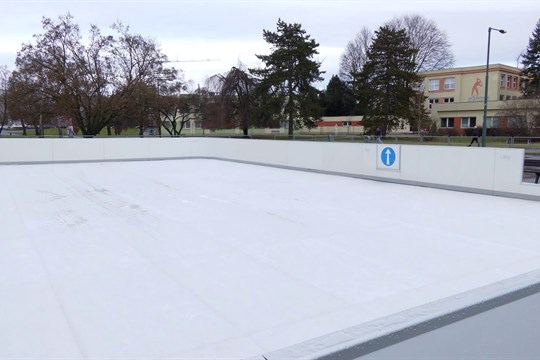 V Uherském Hradišti si lidé zase mohou přijít zdarma zabruslit